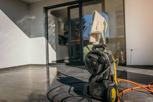 Best Sign and Awning Cleaning  in Hallettsville, TX